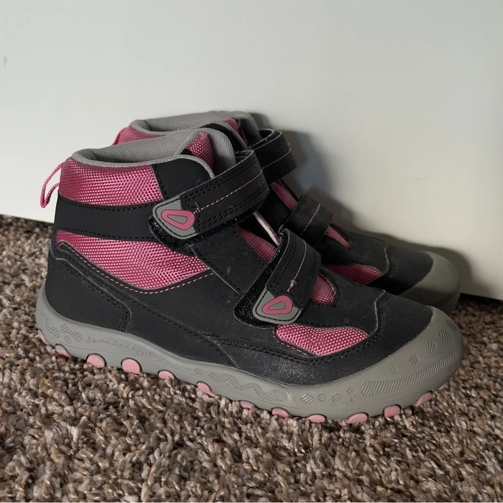 Mishansha Kids' Pink and Gray Boots Size 2.5